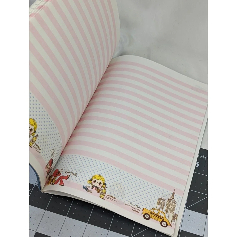 Artbox Happy Smile The Life of Each One of Us Stationery‎ Notebook